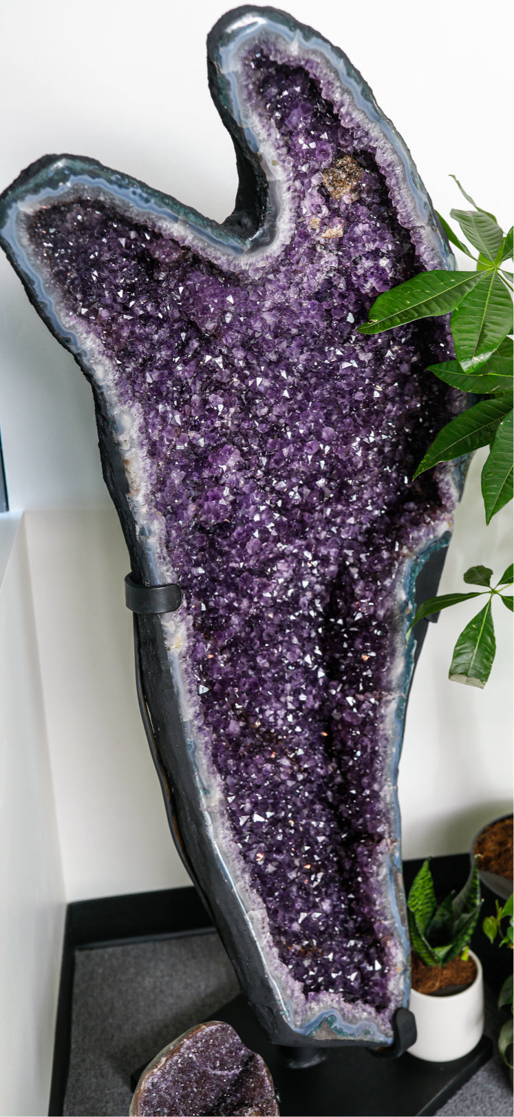 AMETHYST STATEMENT PIECE