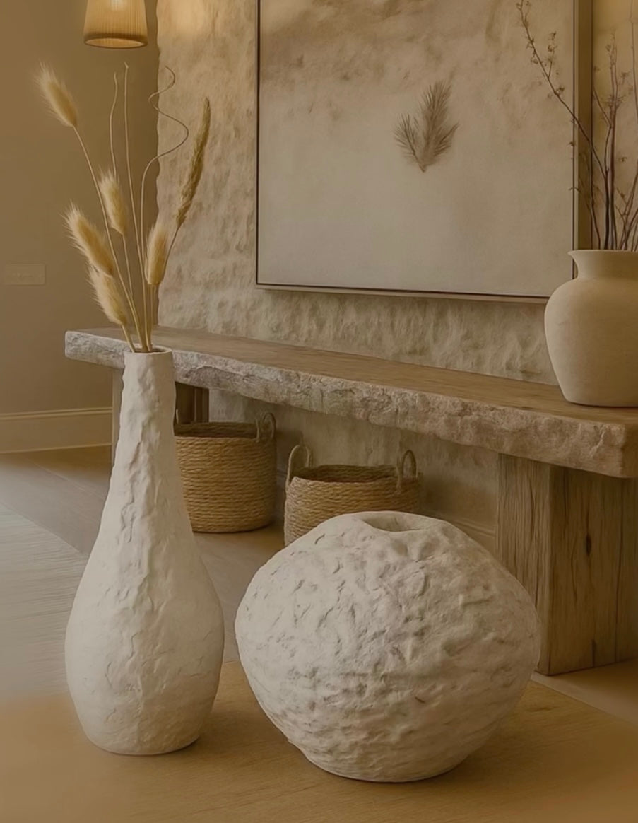 TALL SCULPTURAL VASE (Beige)