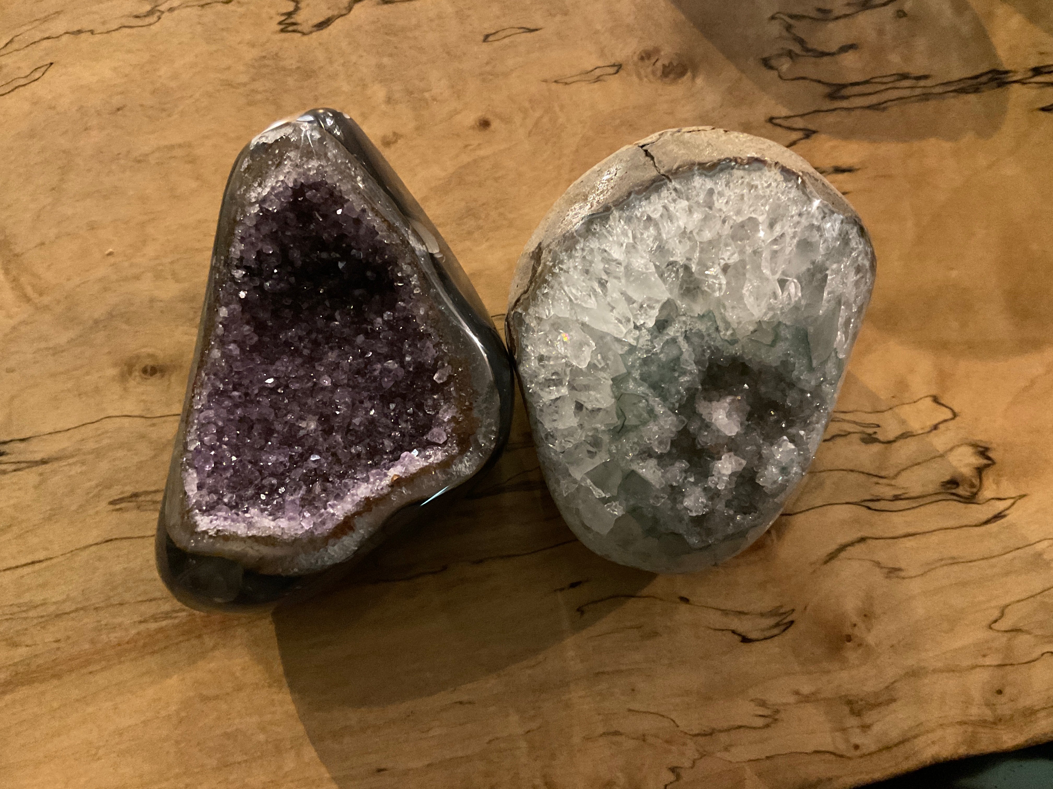 VARIOUS MEDIUM GEODES