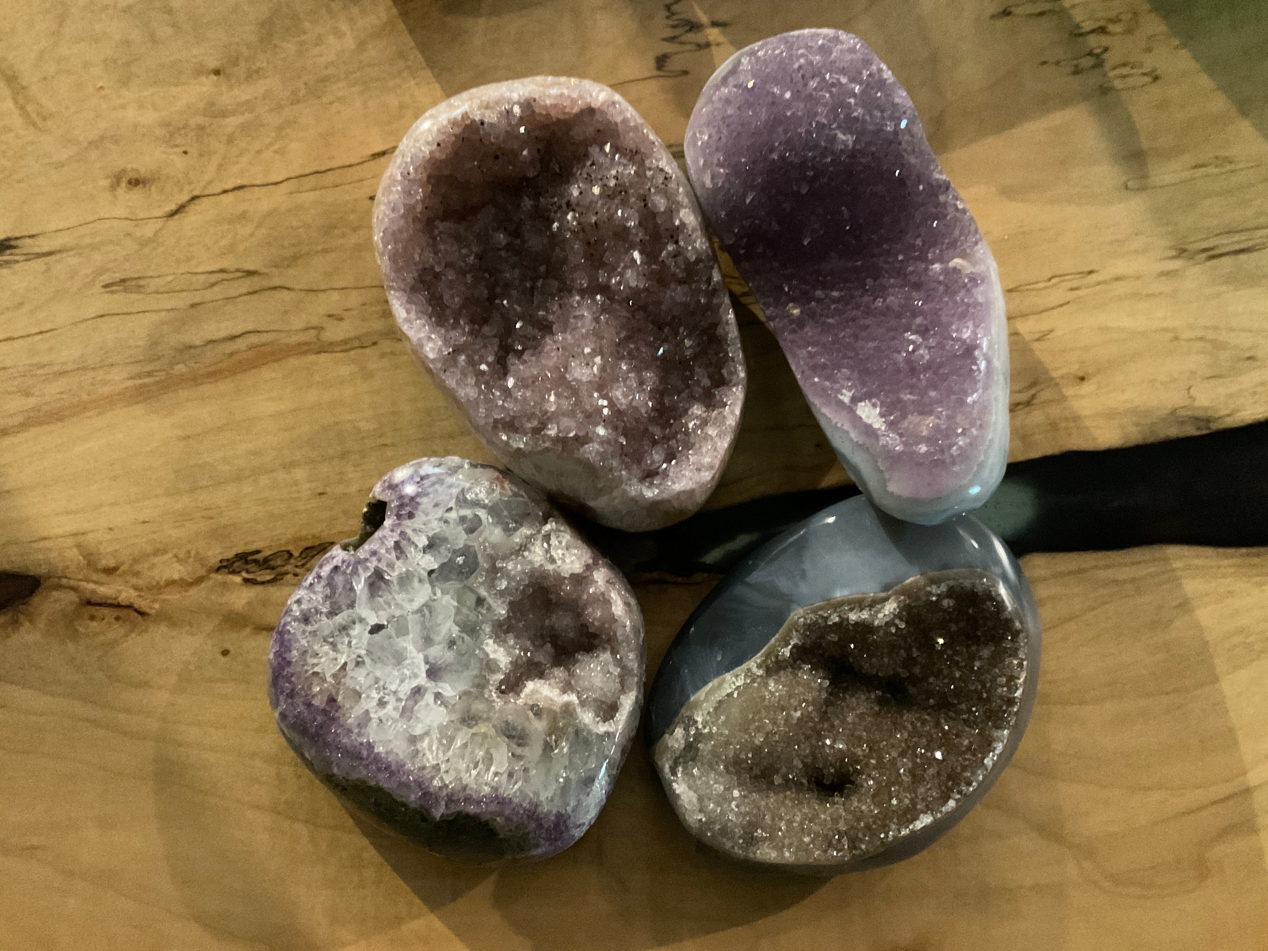 VARIOUS LARGE GEODES